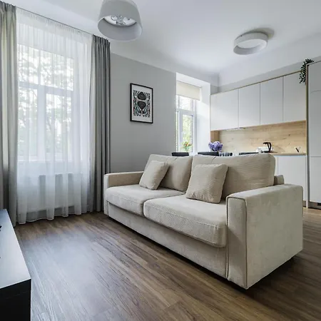 Flat In The Quiet Centre, Sleeps 6 Appartement