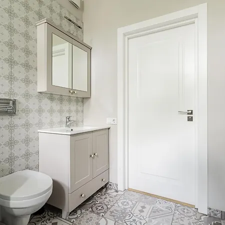 Flat In The Quiet Centre, Sleeps 6 Appartement *